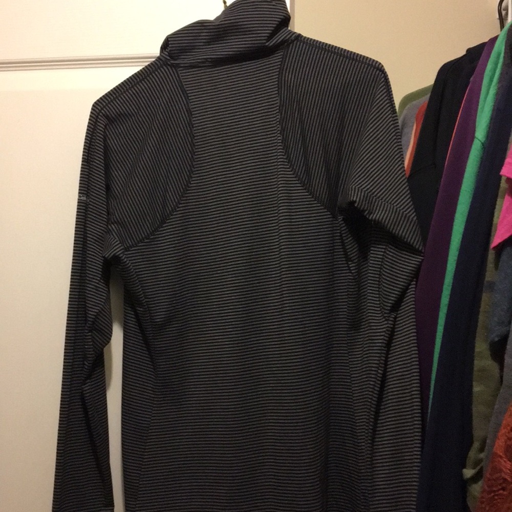 Columbia 3!4 zip pullover - Picture 3 of 3